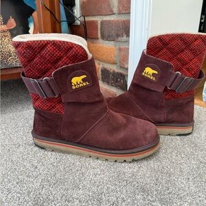 Sorel The Campus Winter Boots  Suede Fleece Lined  Water Resistant Women Size 6